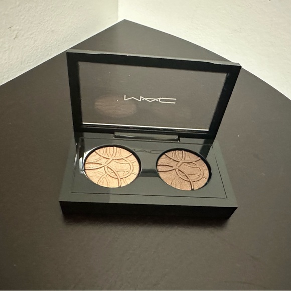 MAC Cosmetics Other - NEW MAC EXTRA DIMENSION EYESHADOW x2 IN SHADE THAT ROUND’S ON ME/FEELING…